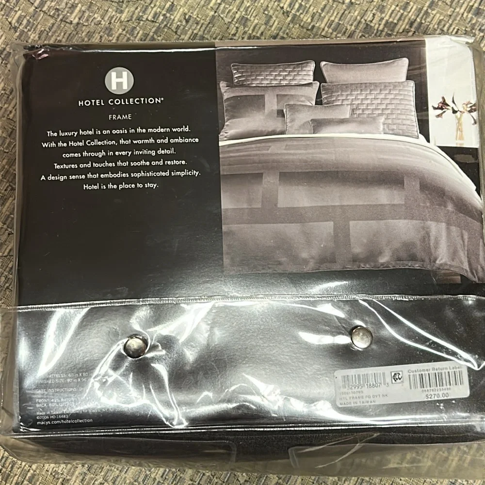 Hotel Collection Duvet Cover in Style Frame, size Full/Queen.